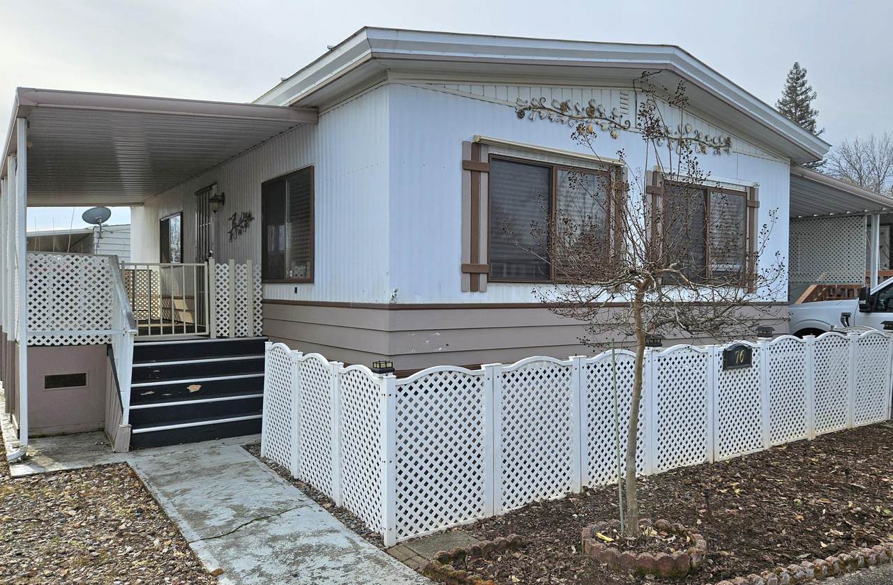 20350 Hole In One Drive - Photo 1