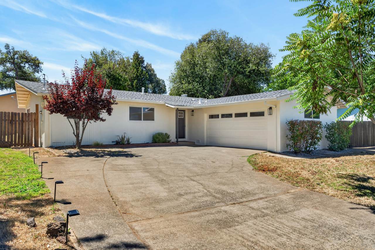 3886 Alma Avenue - Photo 1