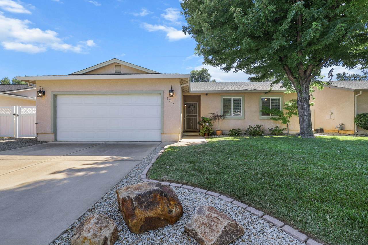 3714 Vinewood Drive - Photo 1