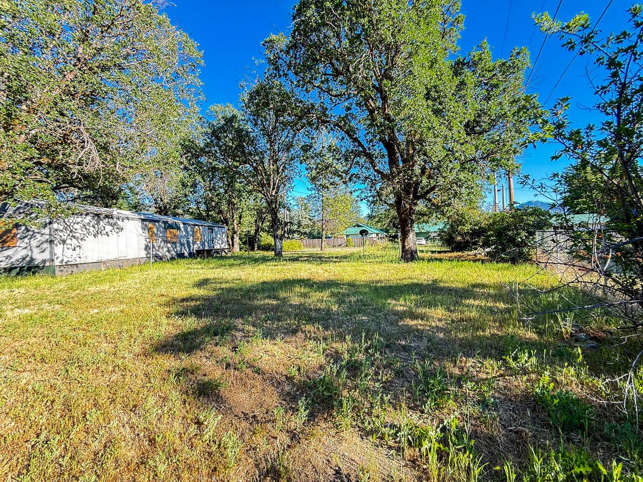 120 Humboldt Street - Photo 1