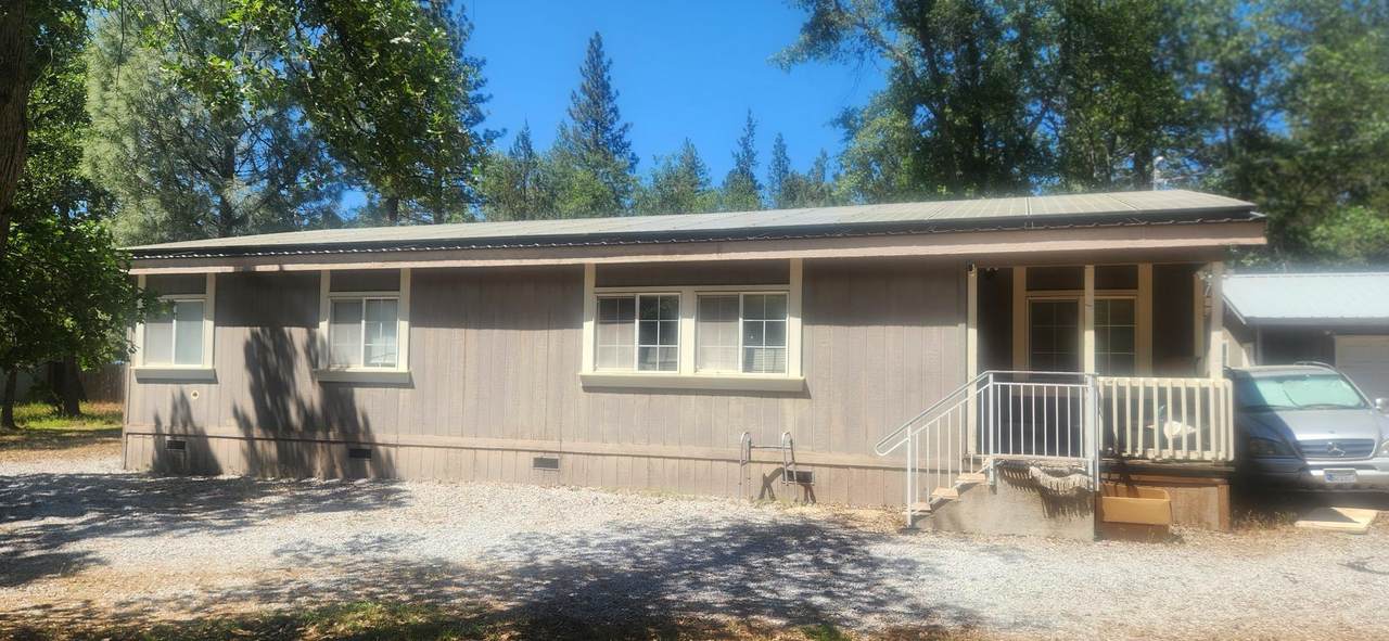 39994 Cassel Drive - Photo 1
