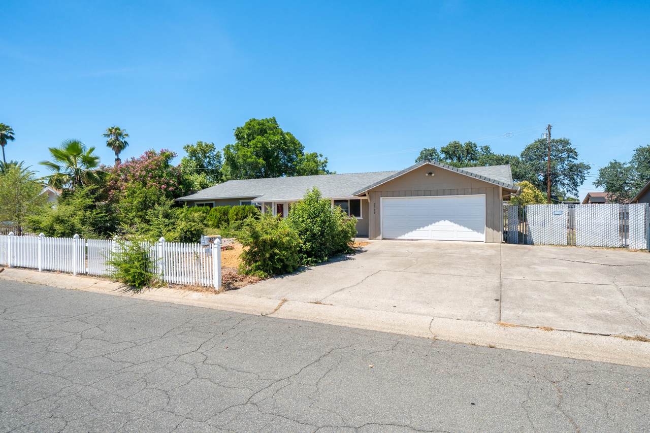 2878 Wilson Avenue - Photo 1