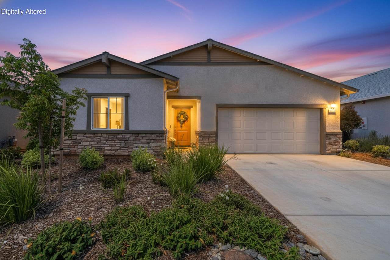 5016 Monaco Parkway - Photo 1