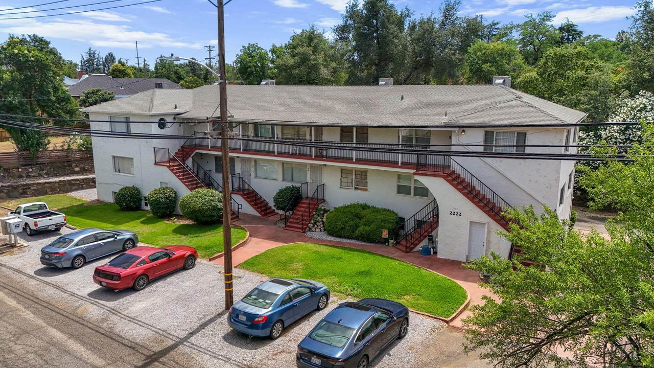 2222 California - Photo 1