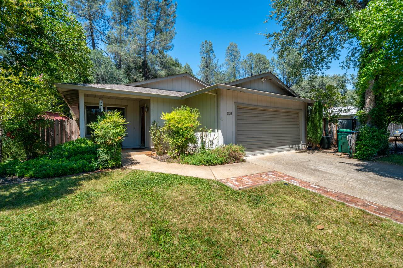 5133 Moon Shadow Court - Photo 1