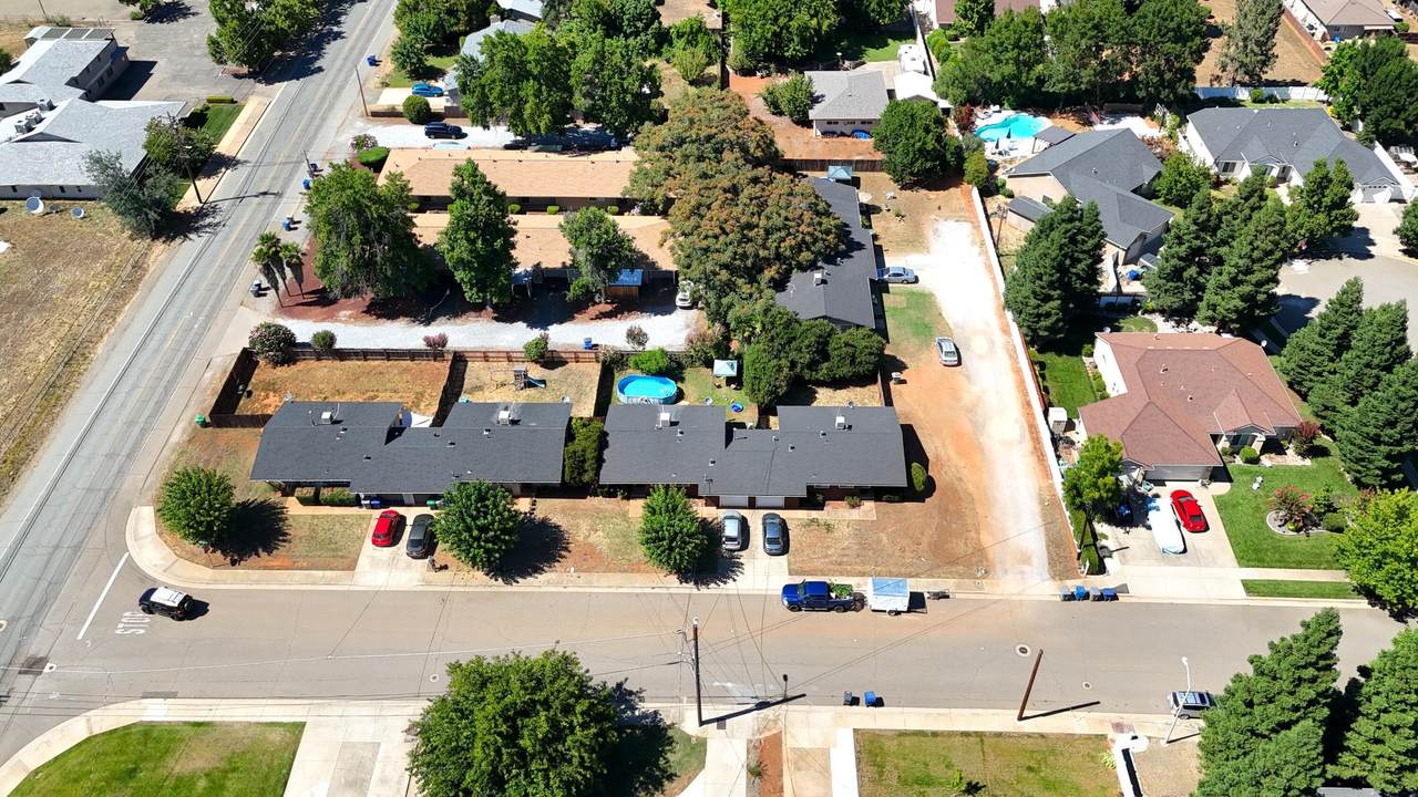 2250 Suzette Avenue - Photo 1