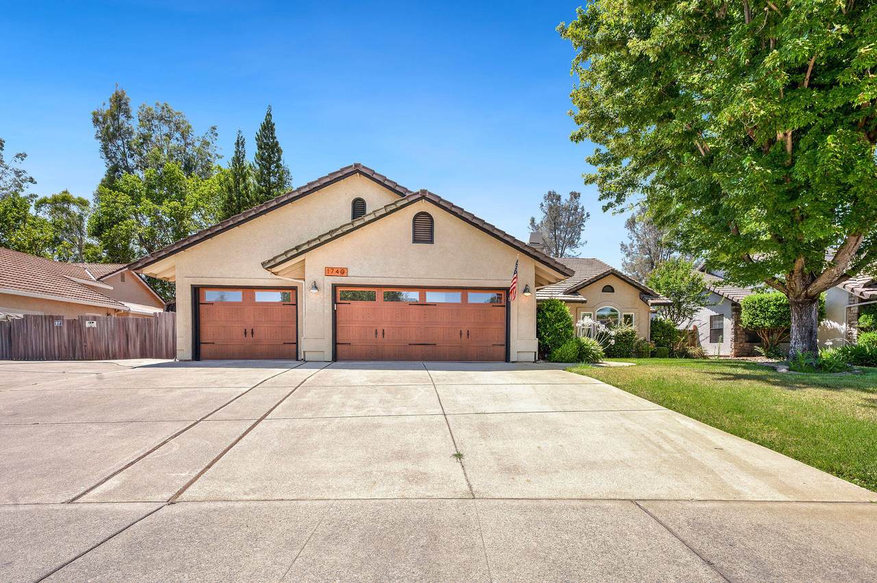 1740 Vinson Drive - Photo 1