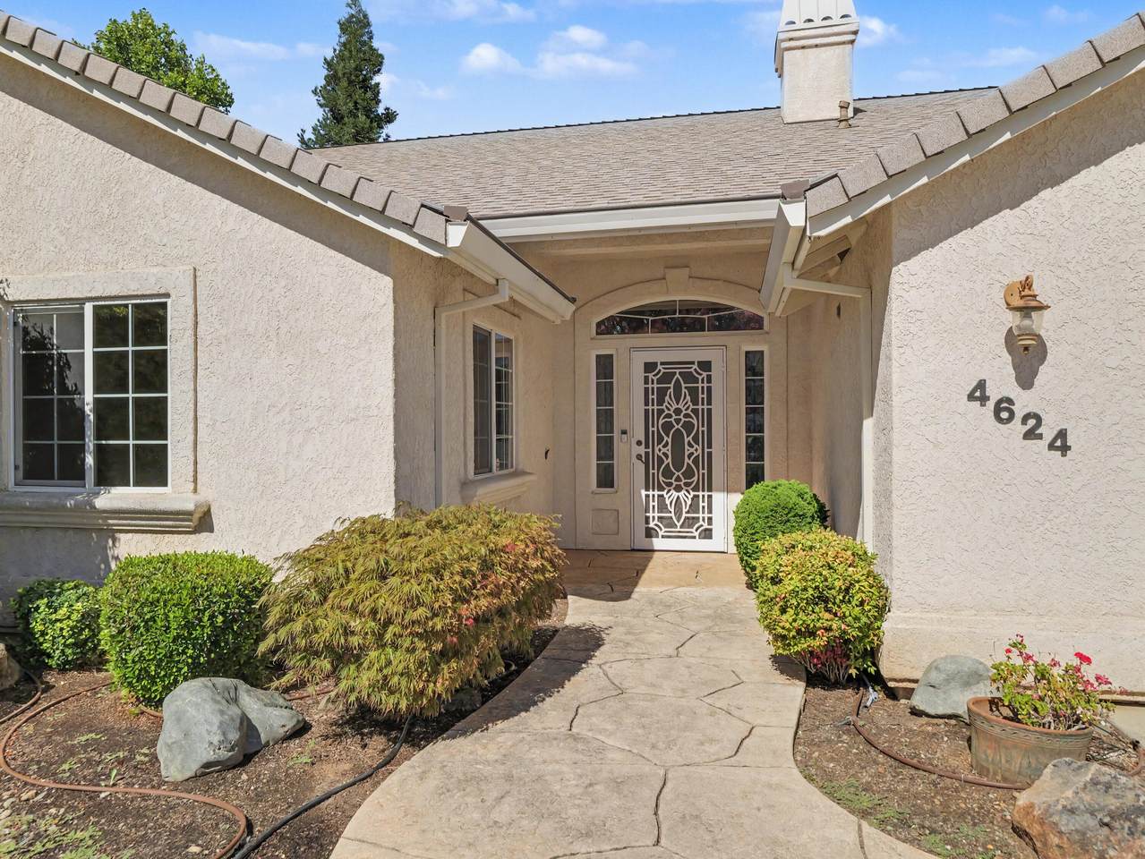 4624 Columbine Drive - Photo 1