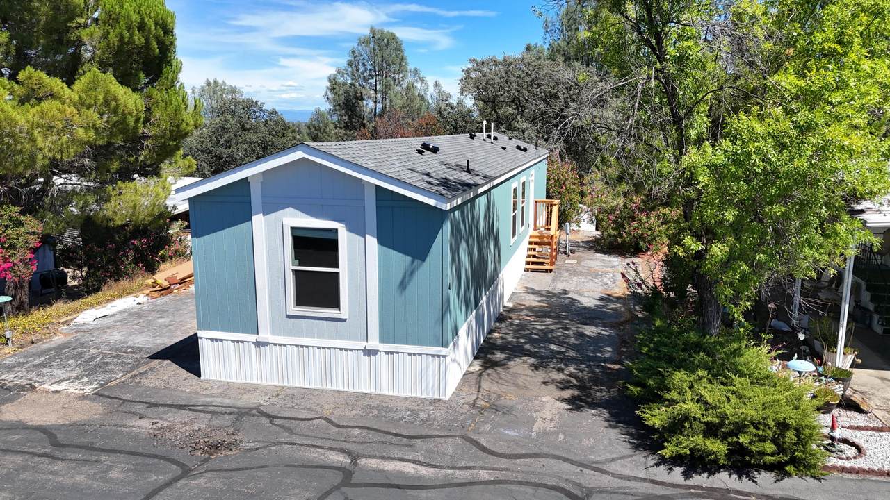 821 Saint Marks Street - Photo 1