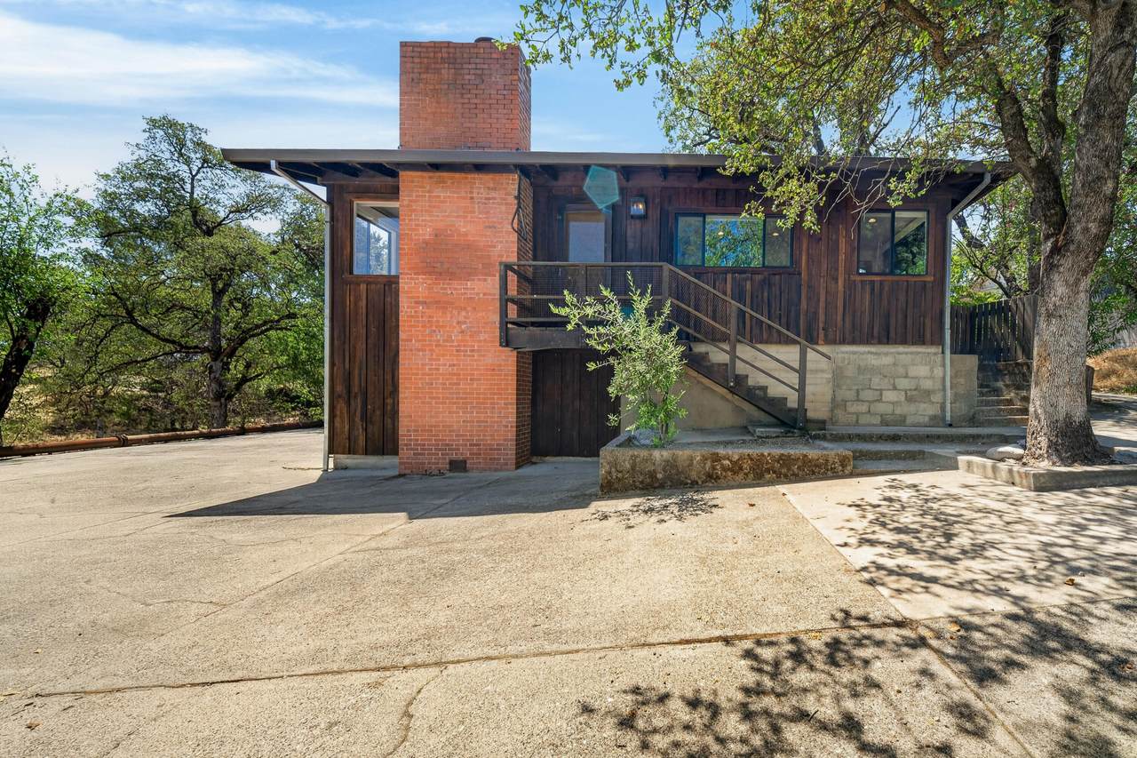 1640 Highland Avenue - Photo 1