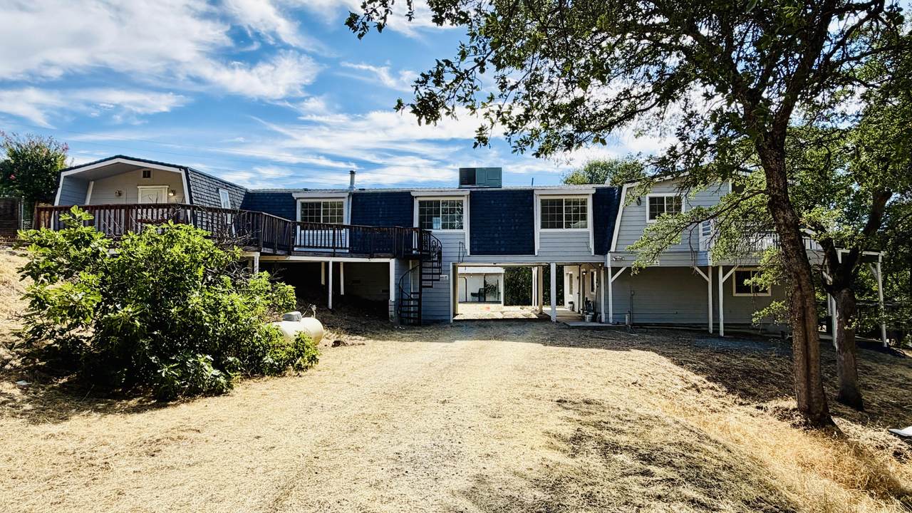 18670 Highridge Road - Photo 1