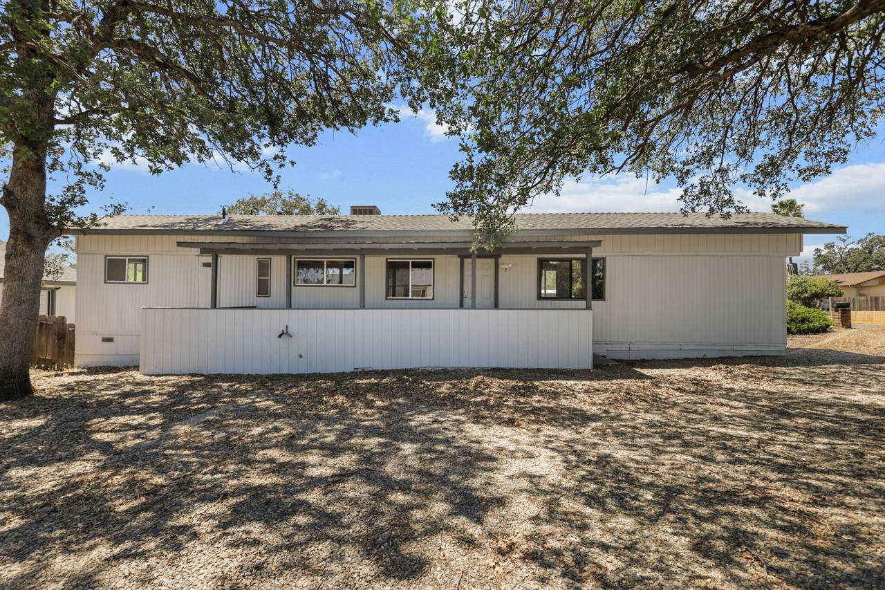 3885 Saint Nicholas Avenue - Photo 1