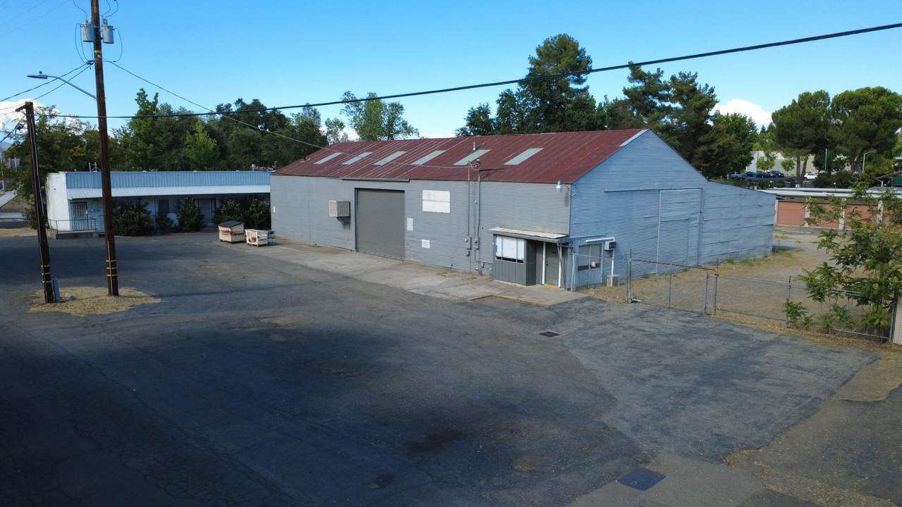 2651 Henderson Road - Photo 1