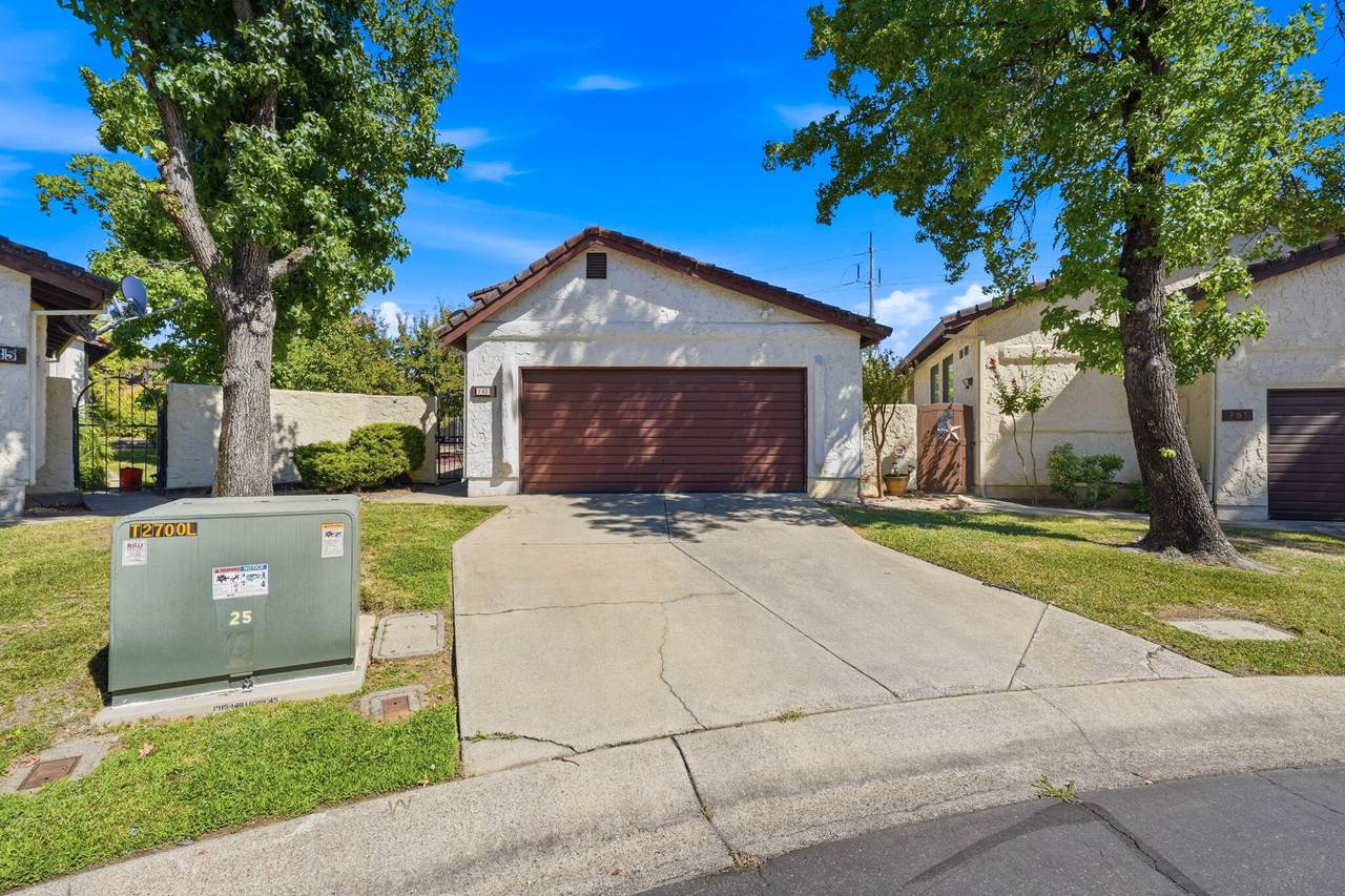 743 Coffeeberry Lane - Photo 1