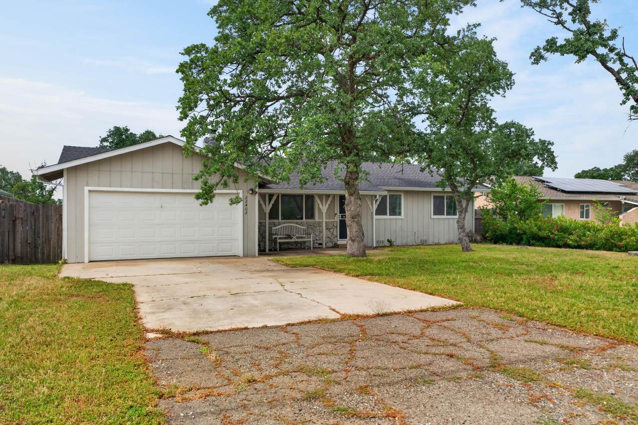 22402 River View Drive - Photo 1
