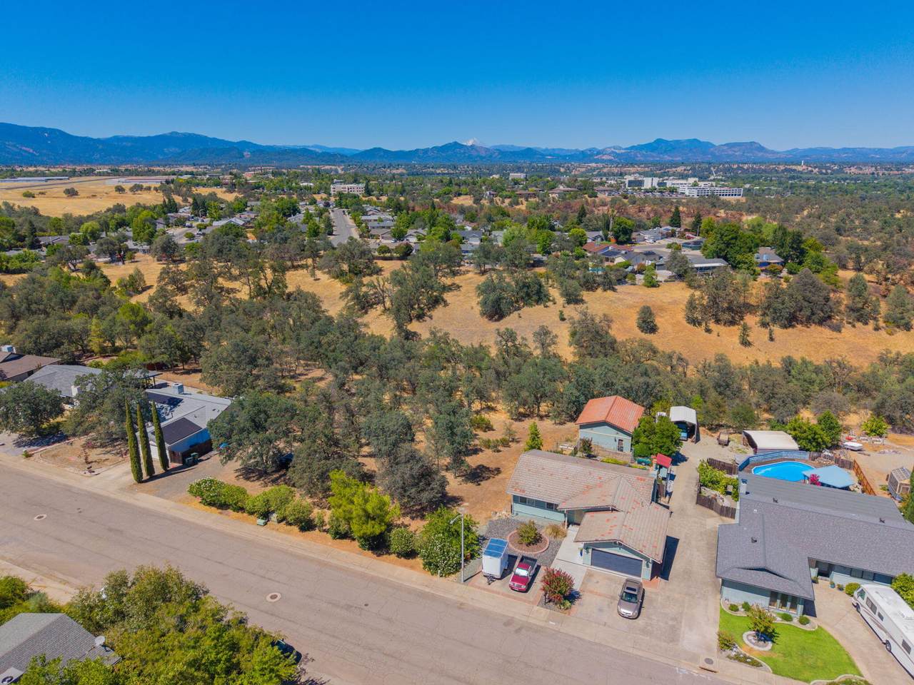 2688 Starlight Boulevard - Photo 1