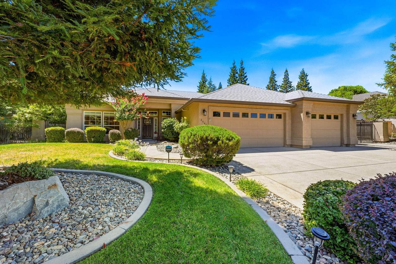 2440 Crescent Moon Court - Photo 1