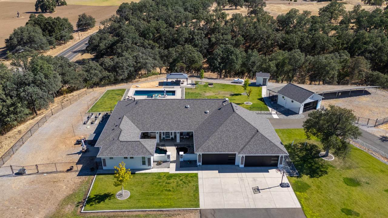 21999 Los Altos Drive - Photo 1