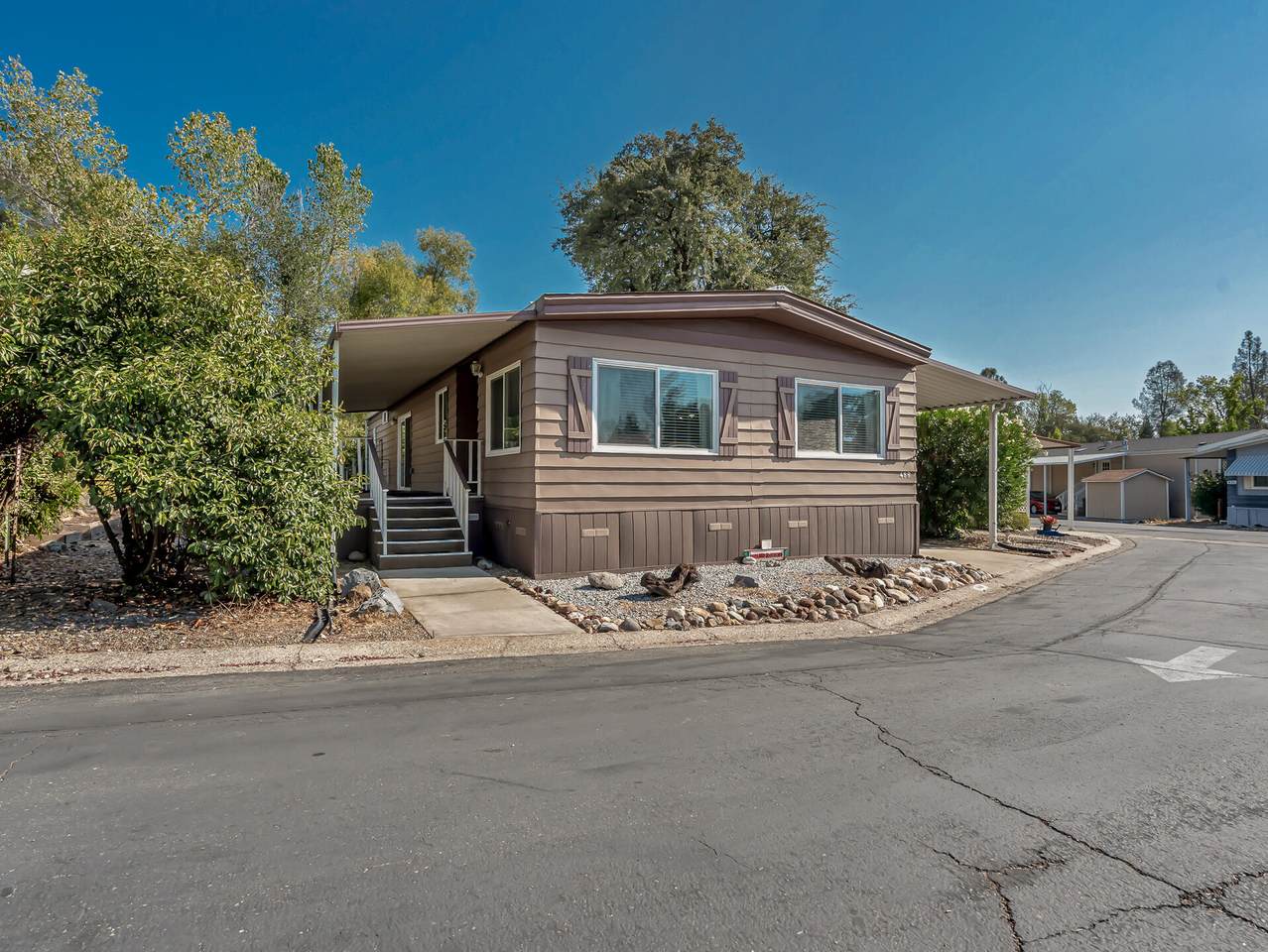 488 Brushwood Drive - Photo 1