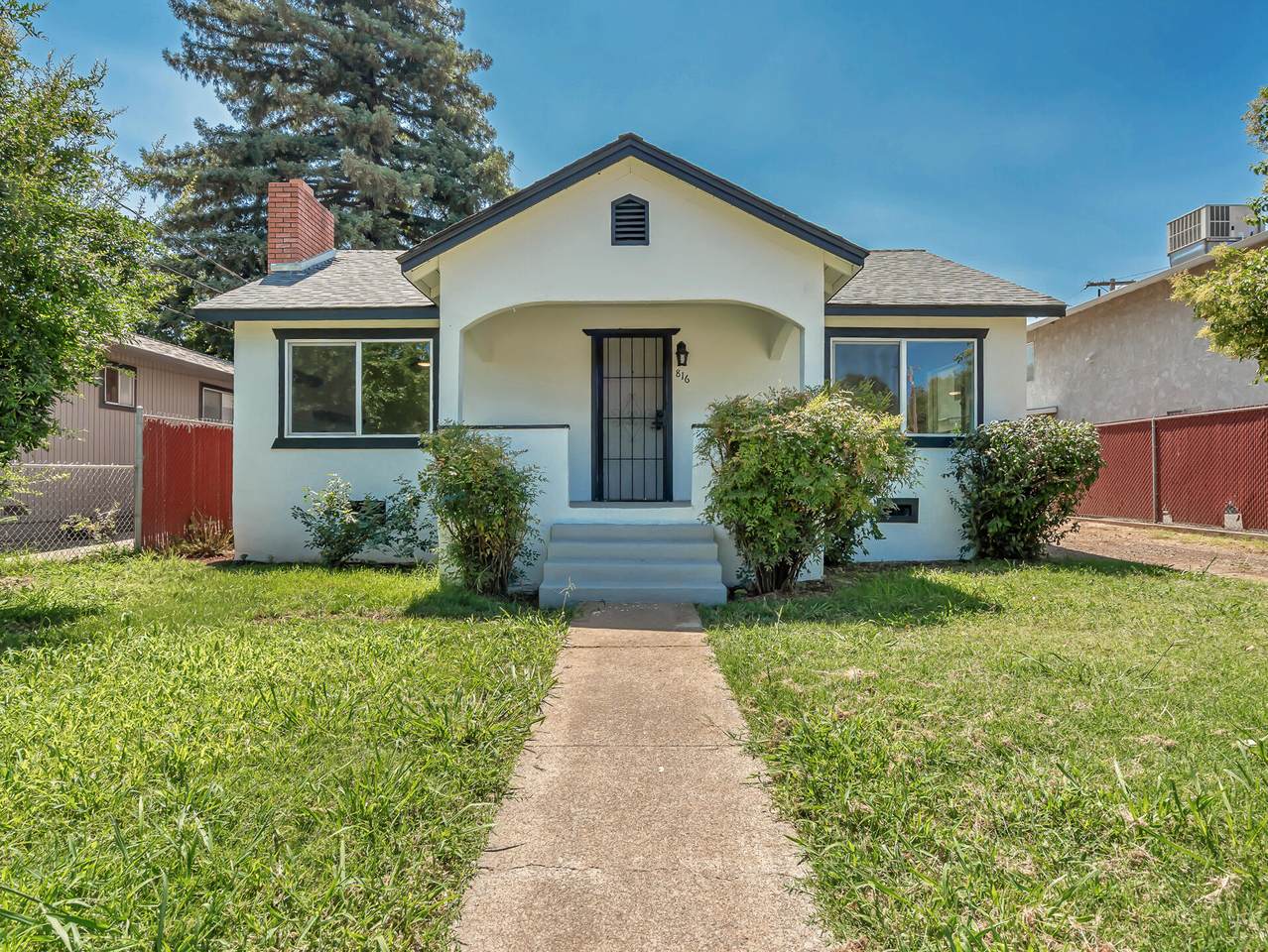 816 West Street - Photo 1
