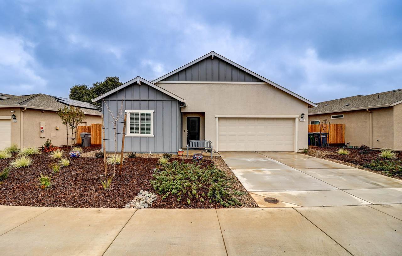 5229 Monaco Parkway - Photo 1