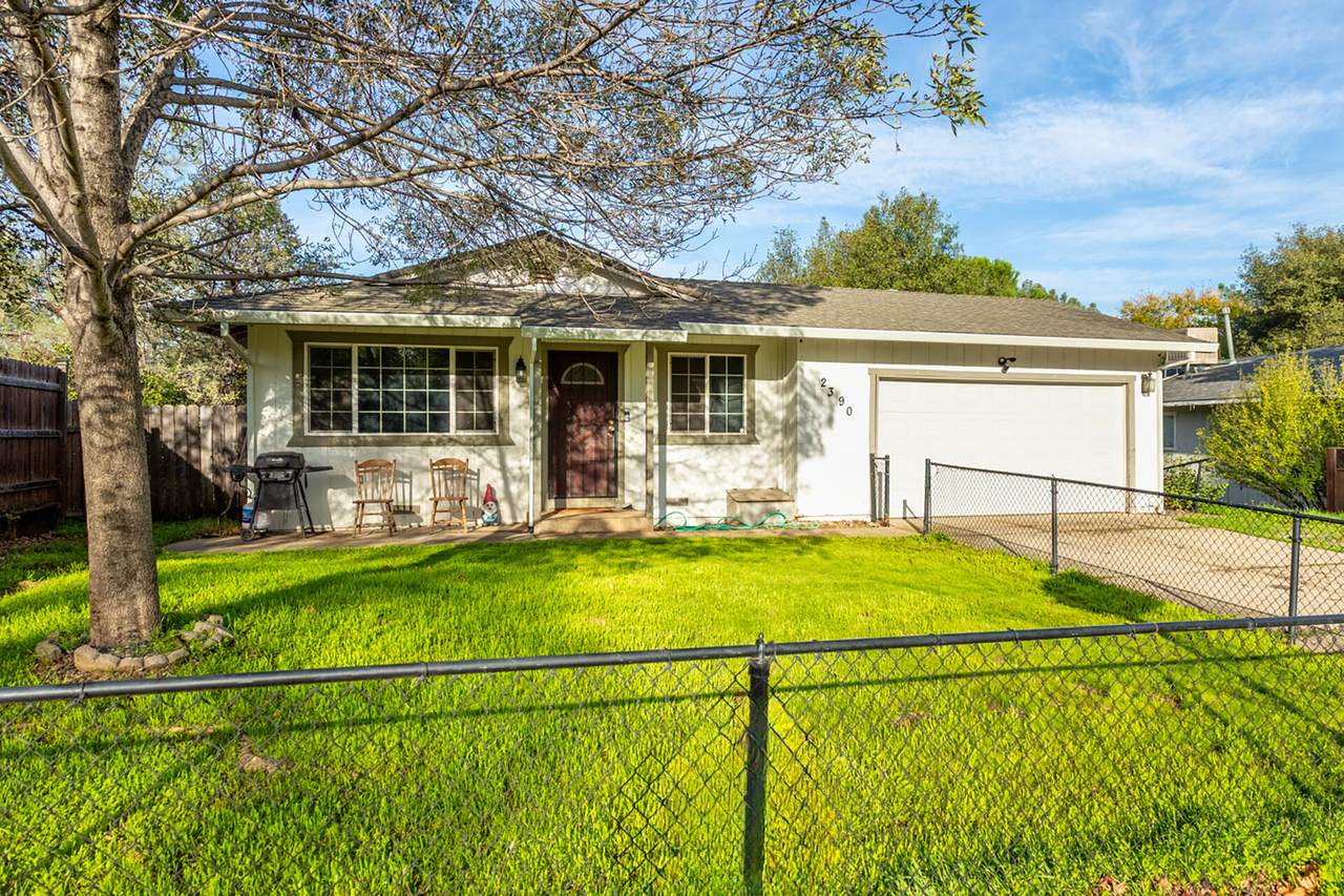 2390 Walton Avenue - Photo 1