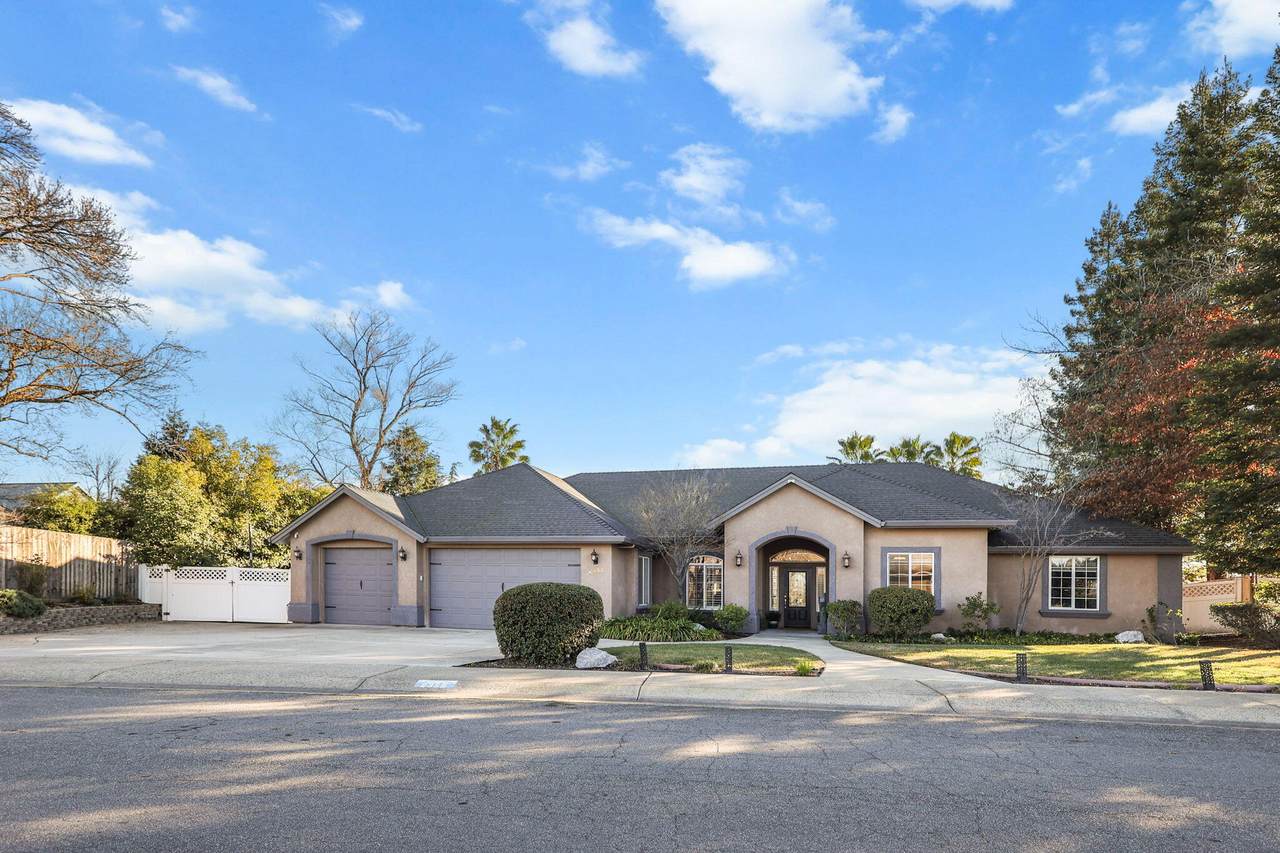 2358 Cumberland Drive - Photo 1