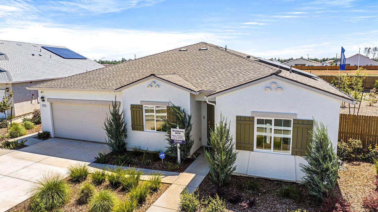 2556 Tish Tang Way - Photo 1