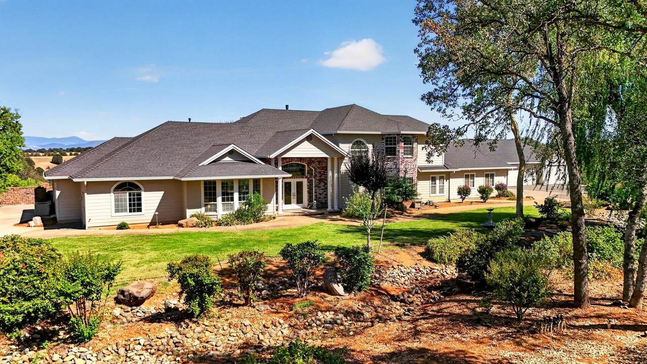18870 Country Hills Drive - Photo 1