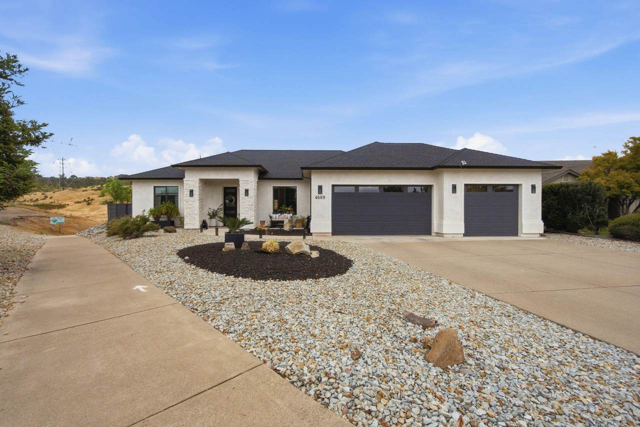 4689 Kilkee Drive - Photo 1