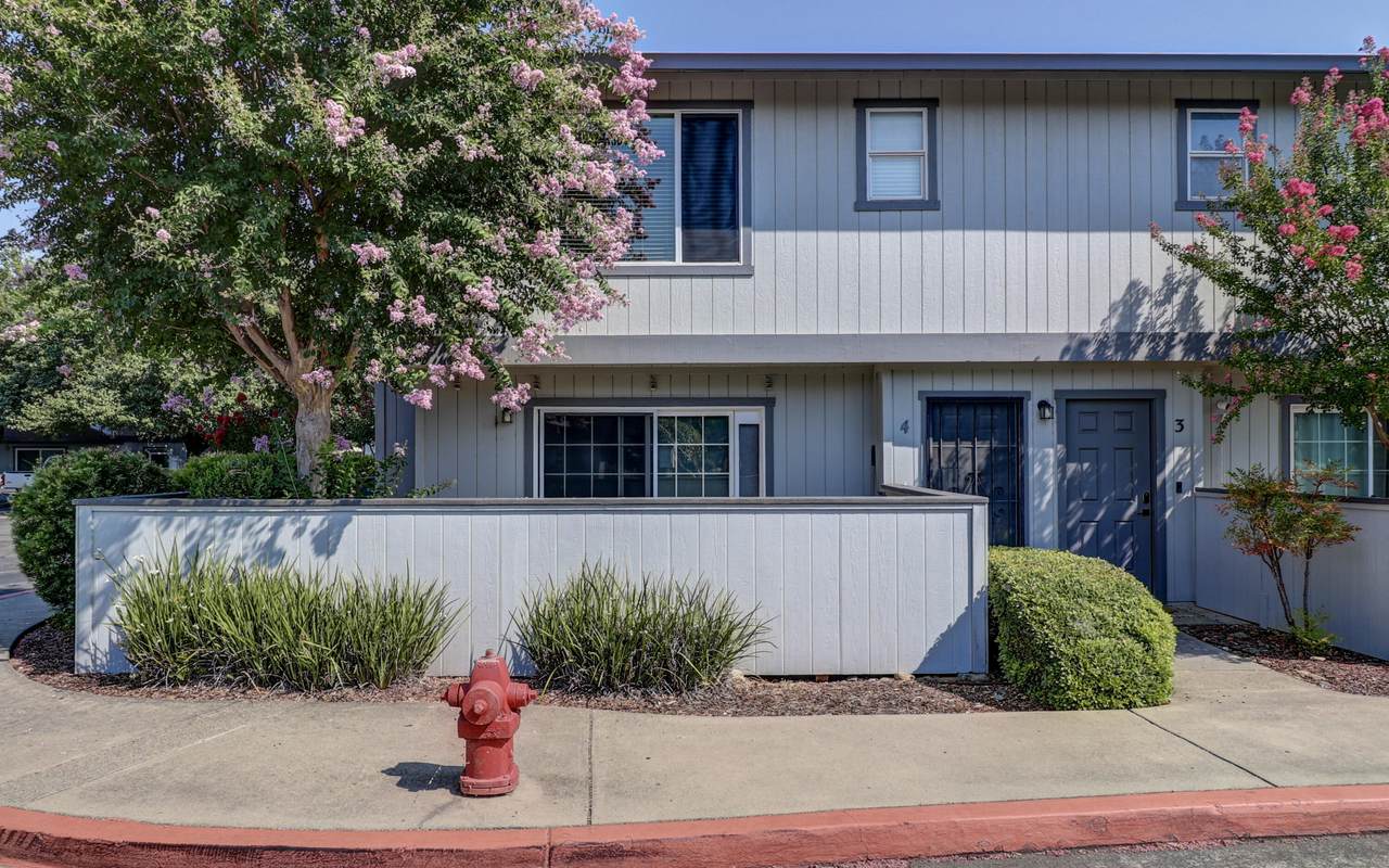200 Ridgetop Drive - Photo 1