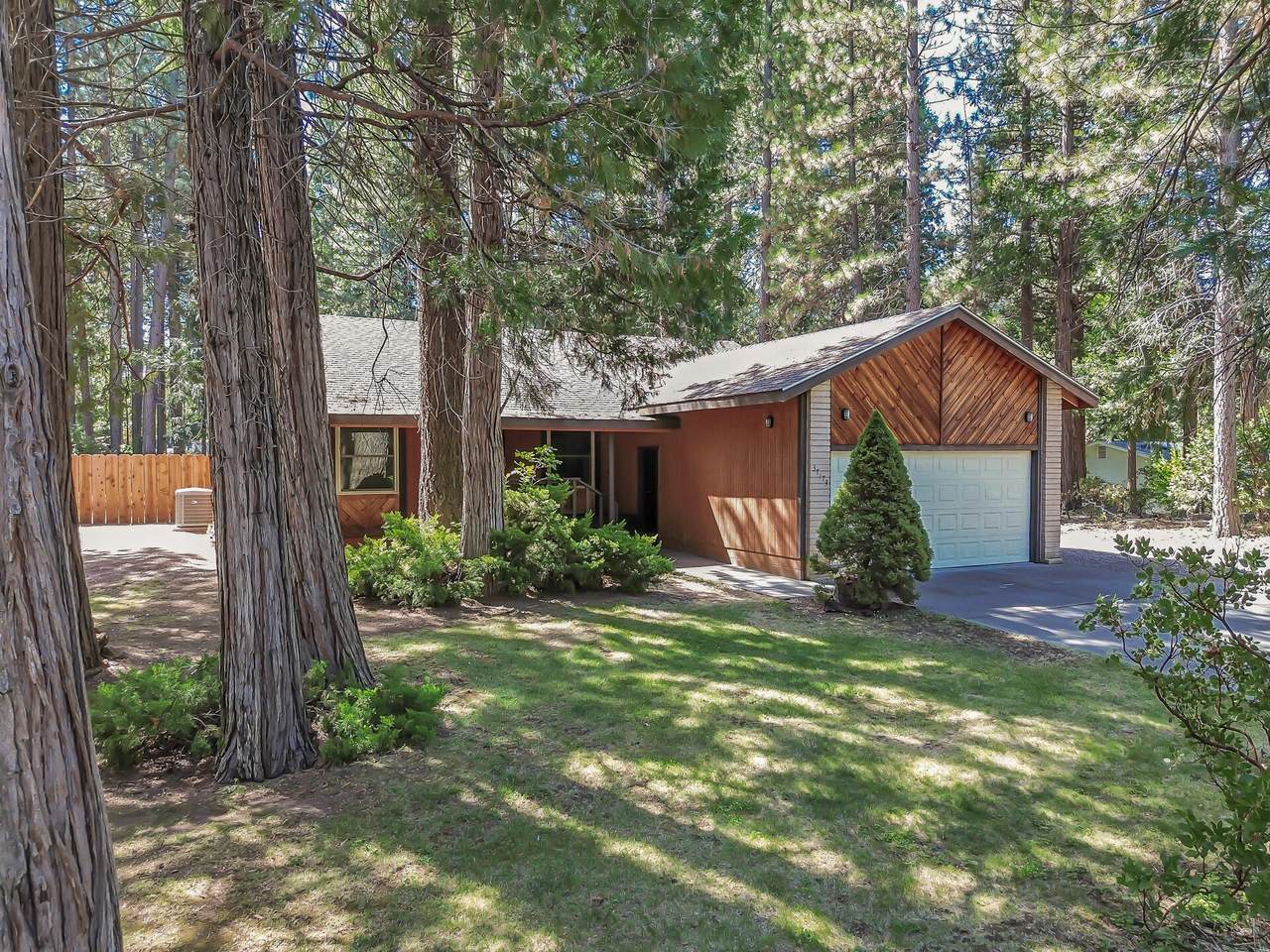 37173 Serpentine Lane - Photo 1