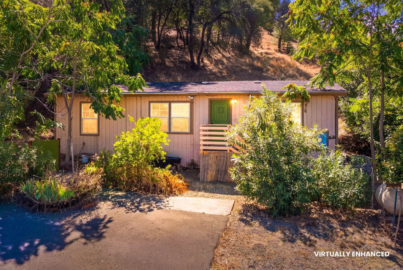 22115 Lookout Court - Photo 1
