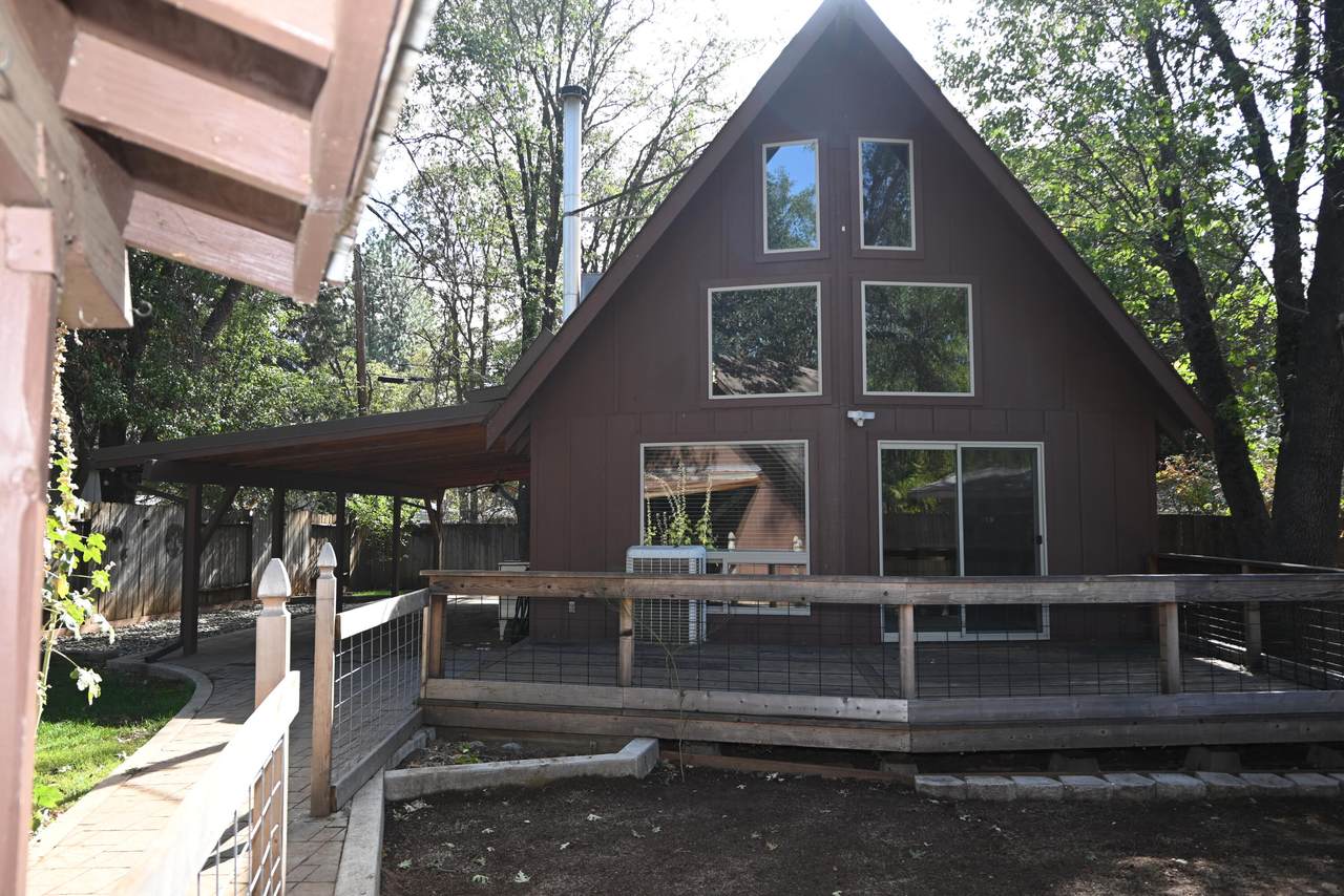 21638 Cottonwood Street - Photo 1