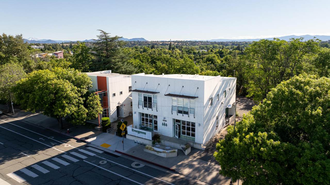 2085 Pine Street - Photo 1