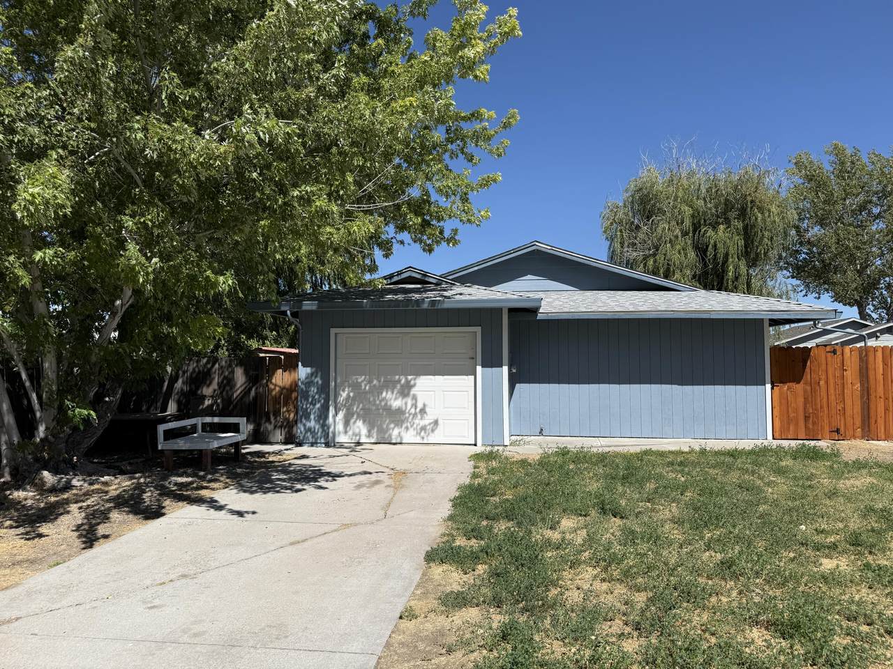 470-760 Tule Drive - Photo 1