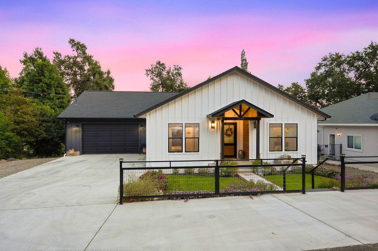 22309 Adobe Road - Photo 1