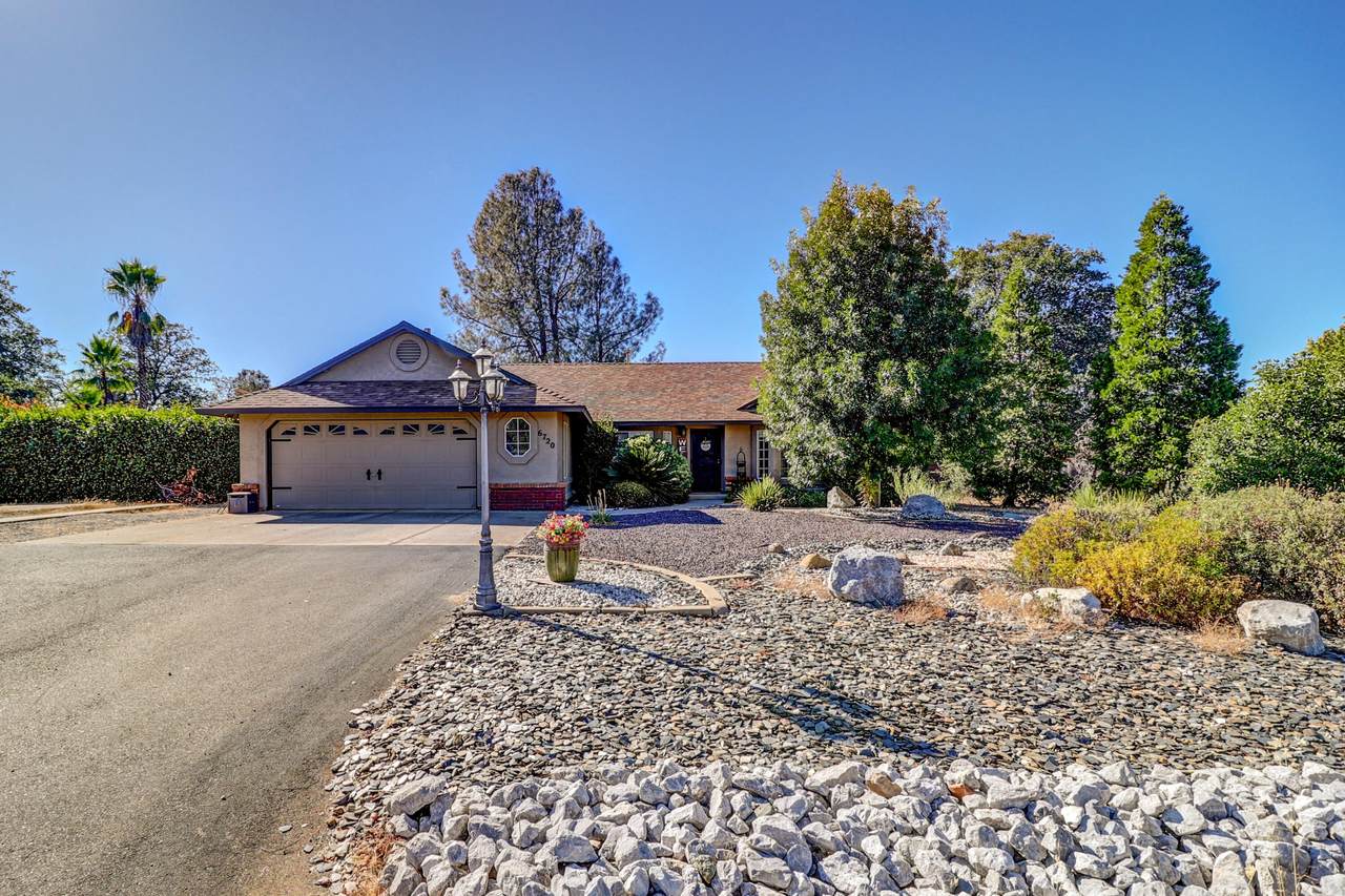 6720 Stallion Ridge Road - Photo 1