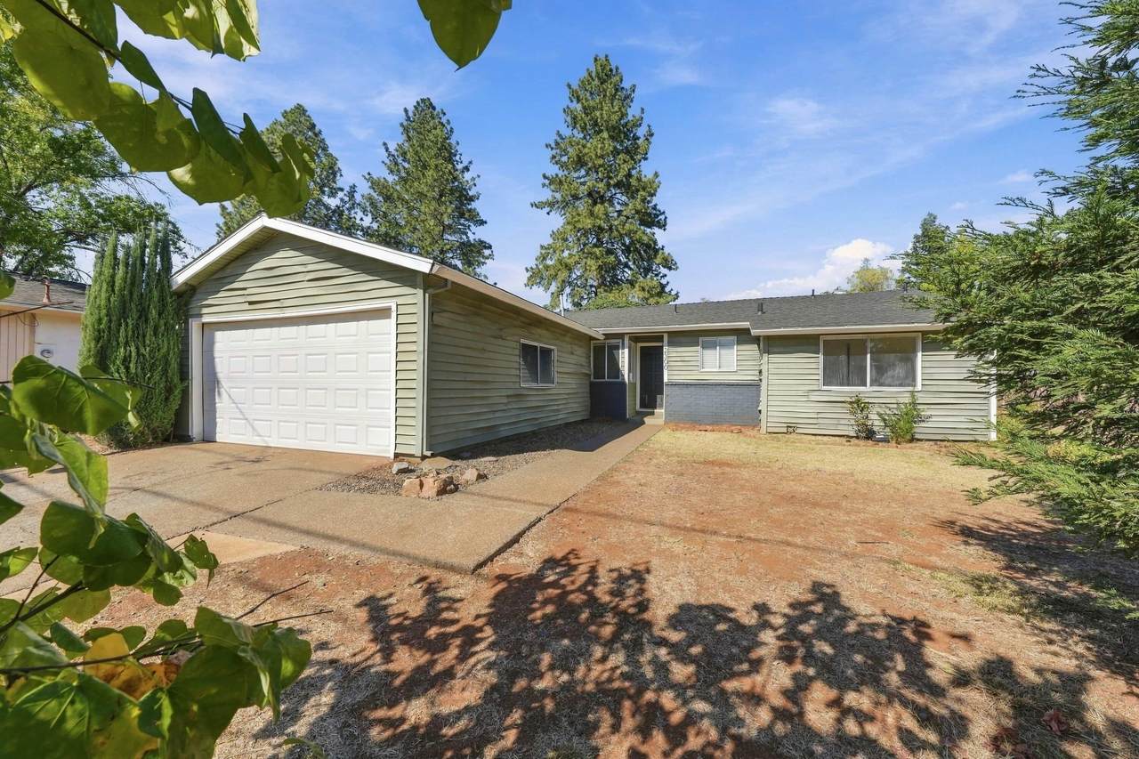 2300 Jonquil Way - Photo 1