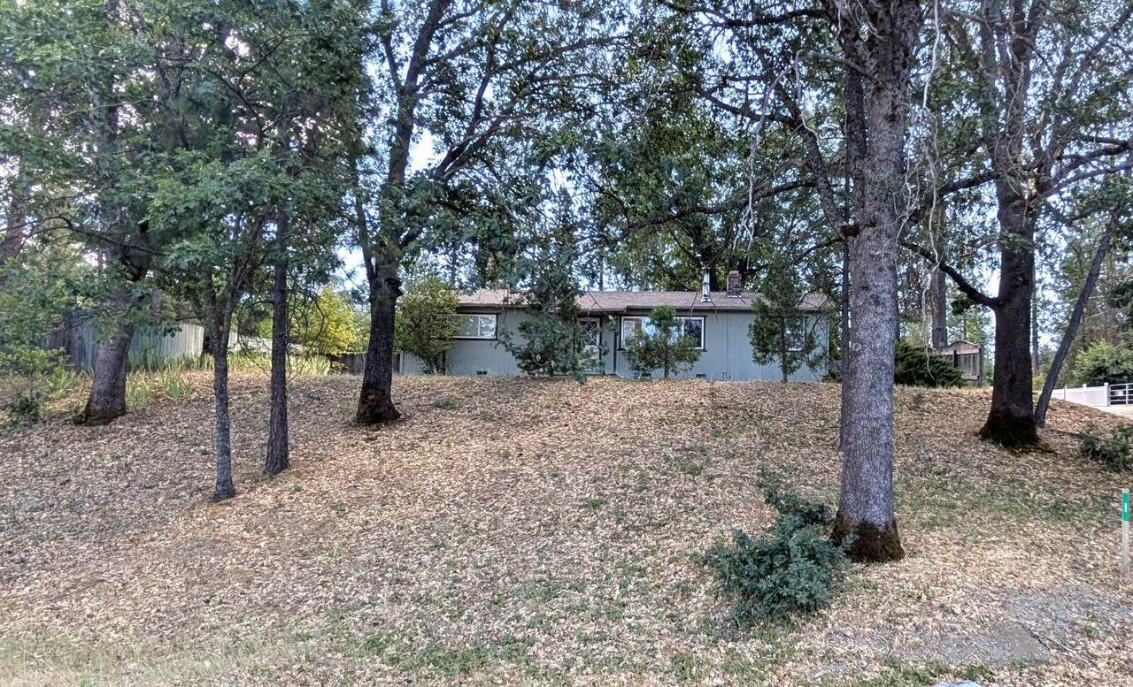39 Pine Avenue - Photo 1