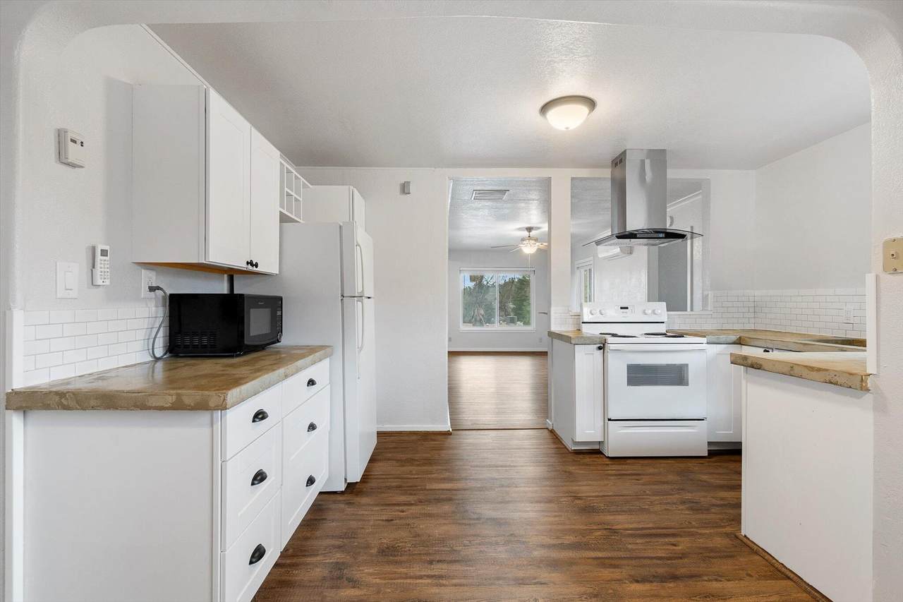 1660 Ashby Road - Photo 1