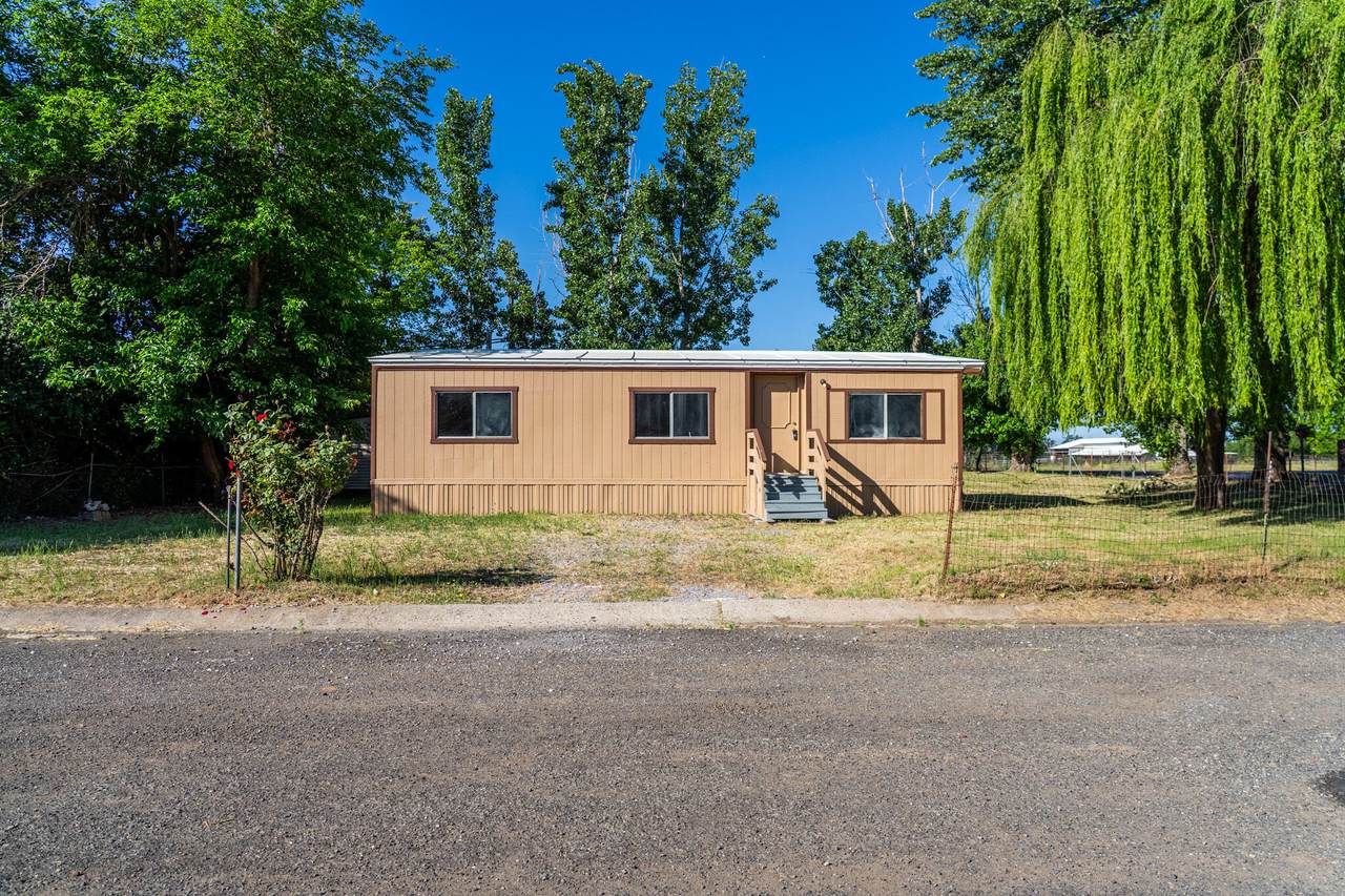 21133 Ronald Street - Photo 1