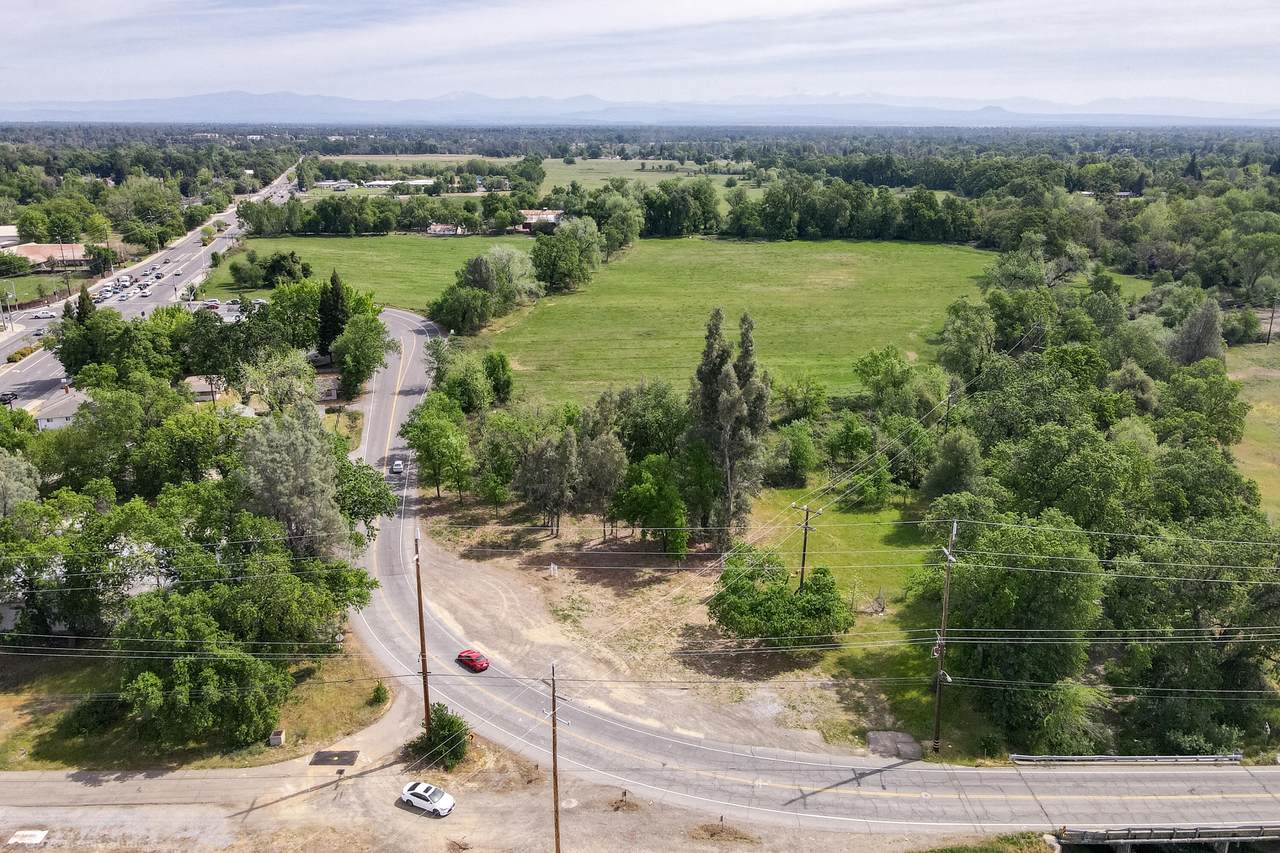 6011 Eastside Road - Photo 1