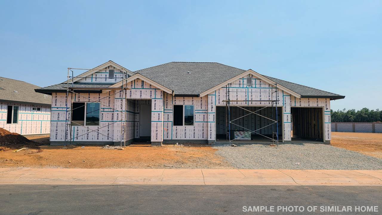 2827 Sanpablo Street - Photo 1