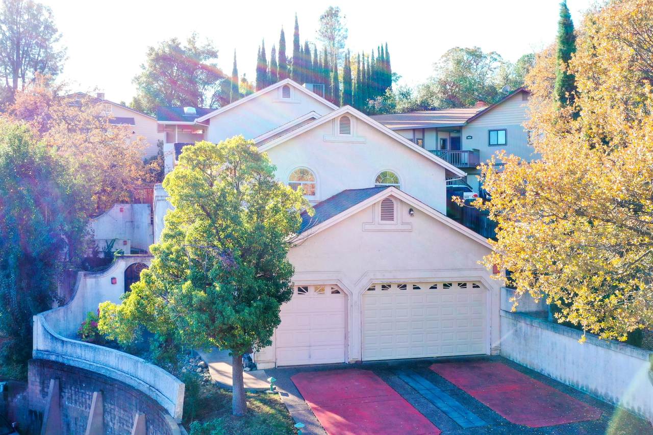 1923 Sonoma St - Photo 1