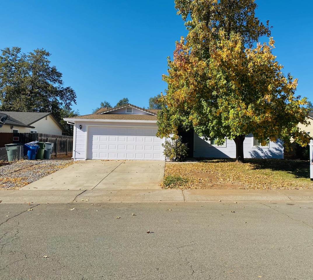 4370 Starthmore Dr - Photo 1