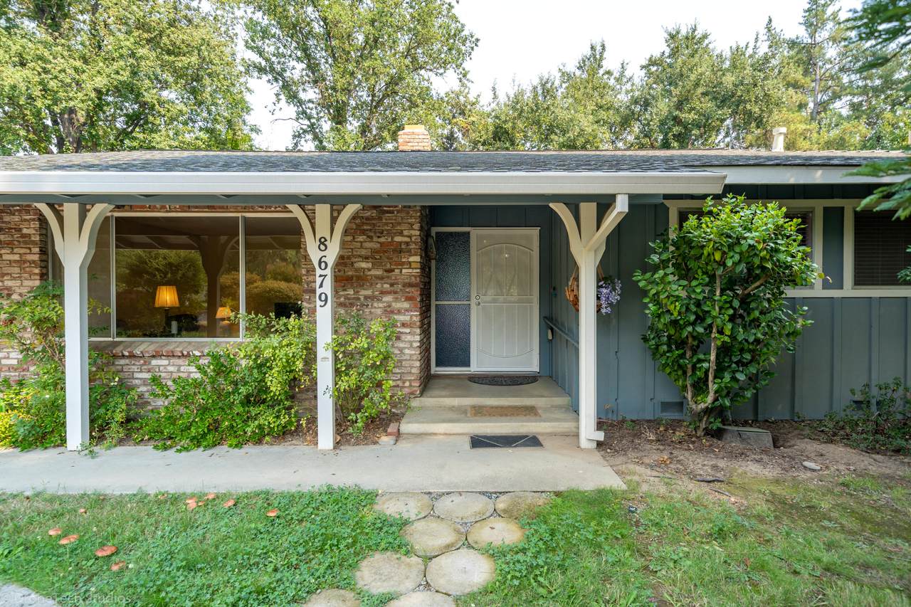8679 Midview Dr - Photo 1