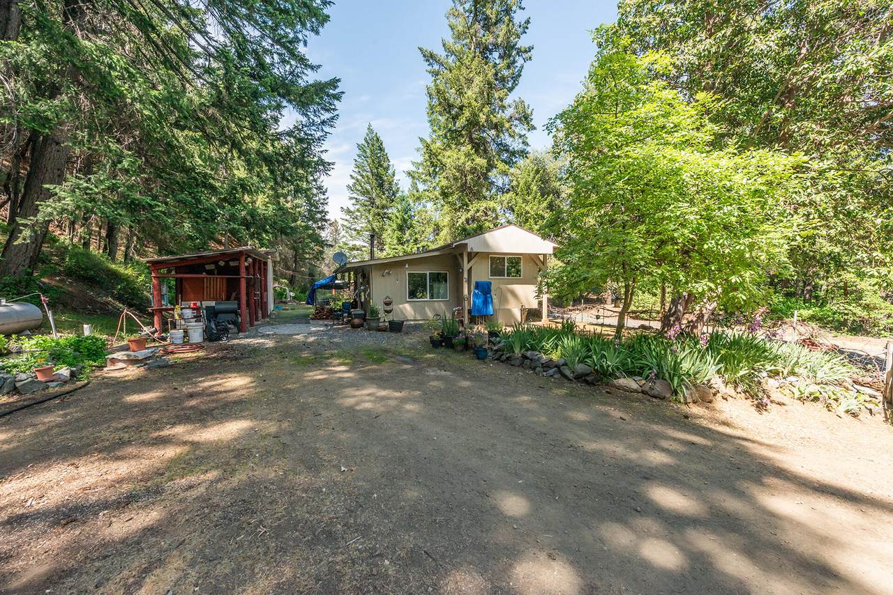 2940 Dutch Creek Road - Photo 1