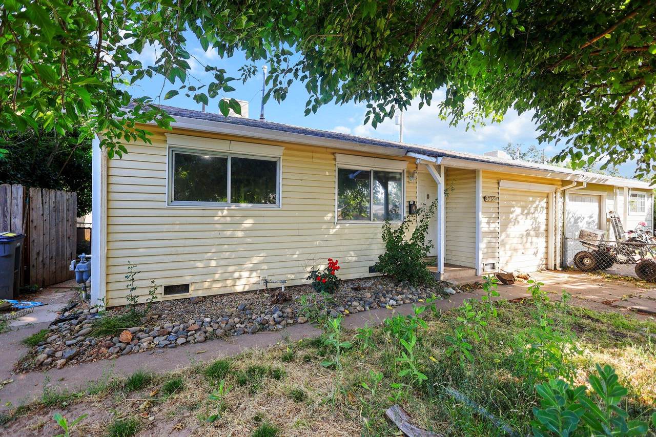 3262 Camellia Street - Photo 1