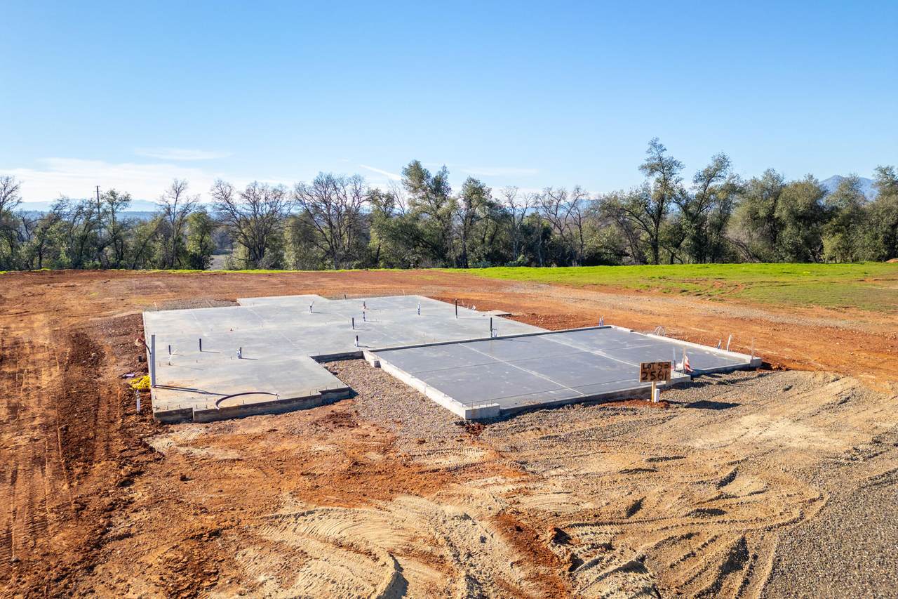 2561 Uphill Avenue - Photo 1